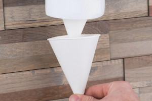 Disposable vending cone paper cups