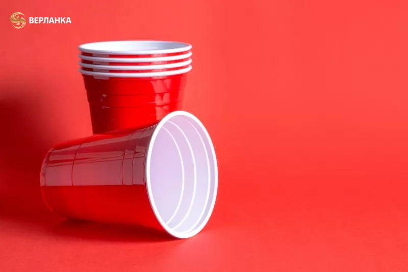 Red cups disposable for parties and events