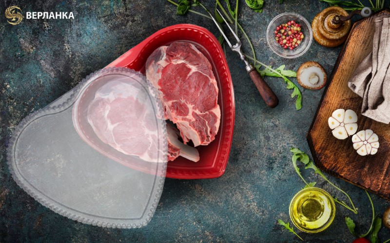 Disposable heart shaped sushi platter and sushi containers To Go