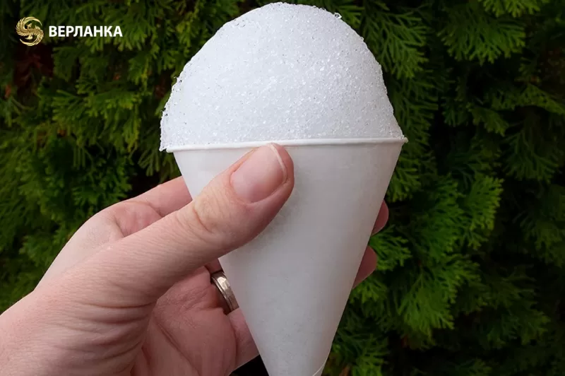 Disposable water cone paper cups for coolers and dispensers, cups for vending